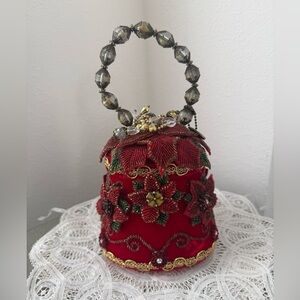 Mary Frances Holiday Red Green
Gold Beaded Christmas
Poinsettia Bucket Bag
